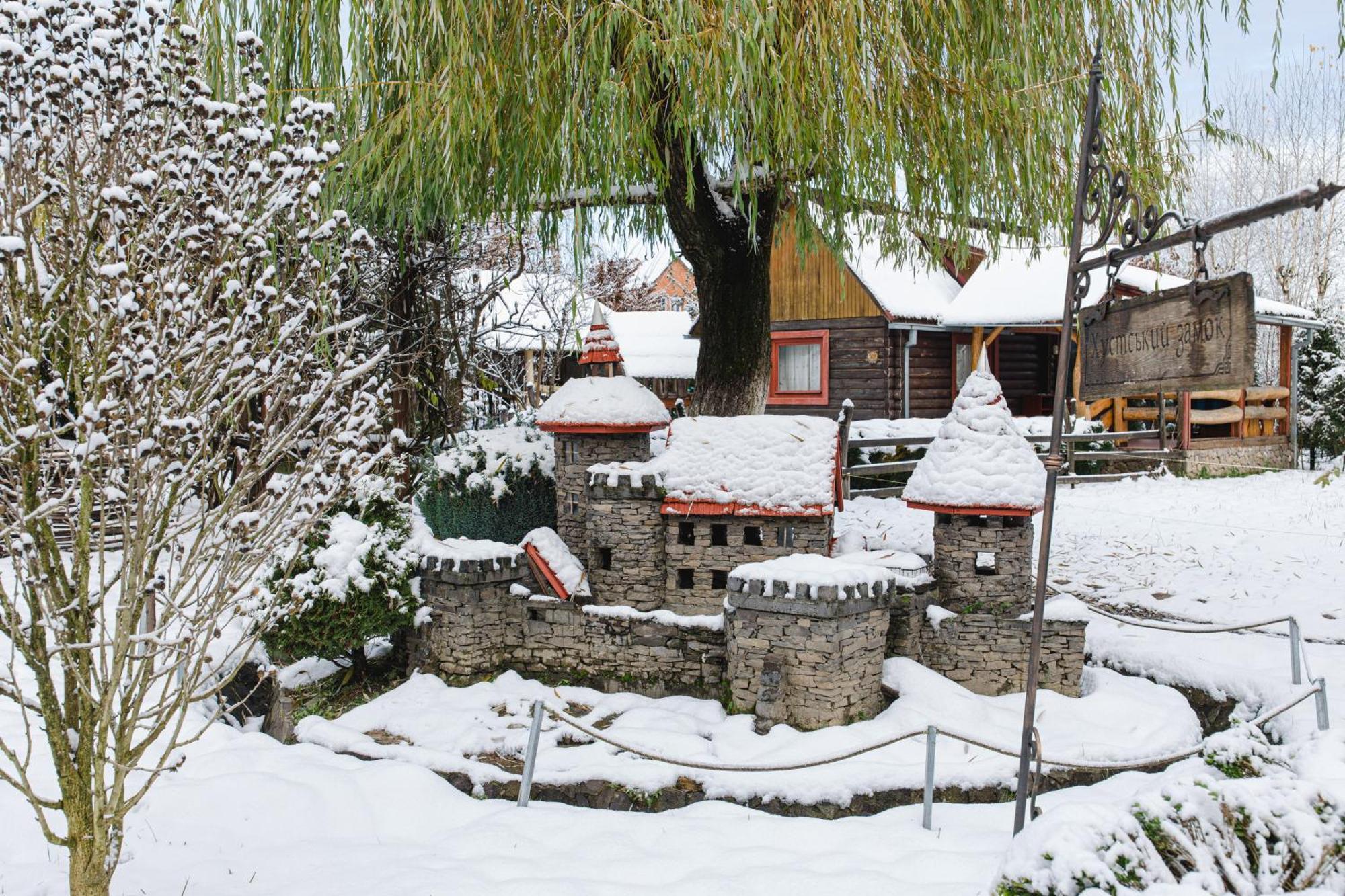 Kolyba Opryshkiv Nizhneye Selishche Exterior foto