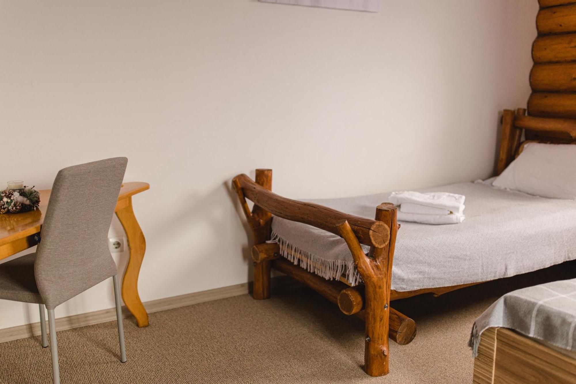 Kolyba Opryshkiv Nizhneye Selishche Quarto foto