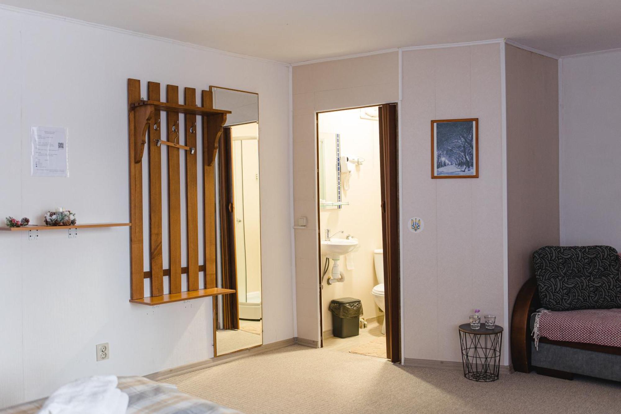 Kolyba Opryshkiv Nizhneye Selishche Quarto foto